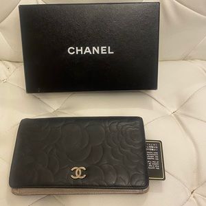 Chanel Carmelia Wallet